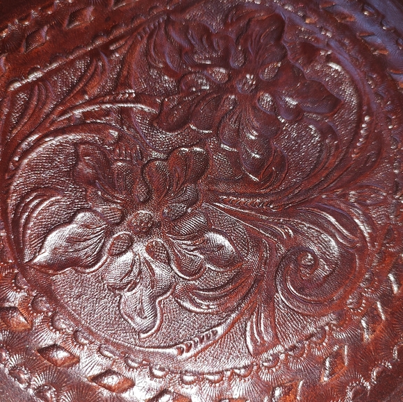 Vintage Mary Alice Palmer Hand Tooled Leather Hatbox Bag - Picture 2 of 9